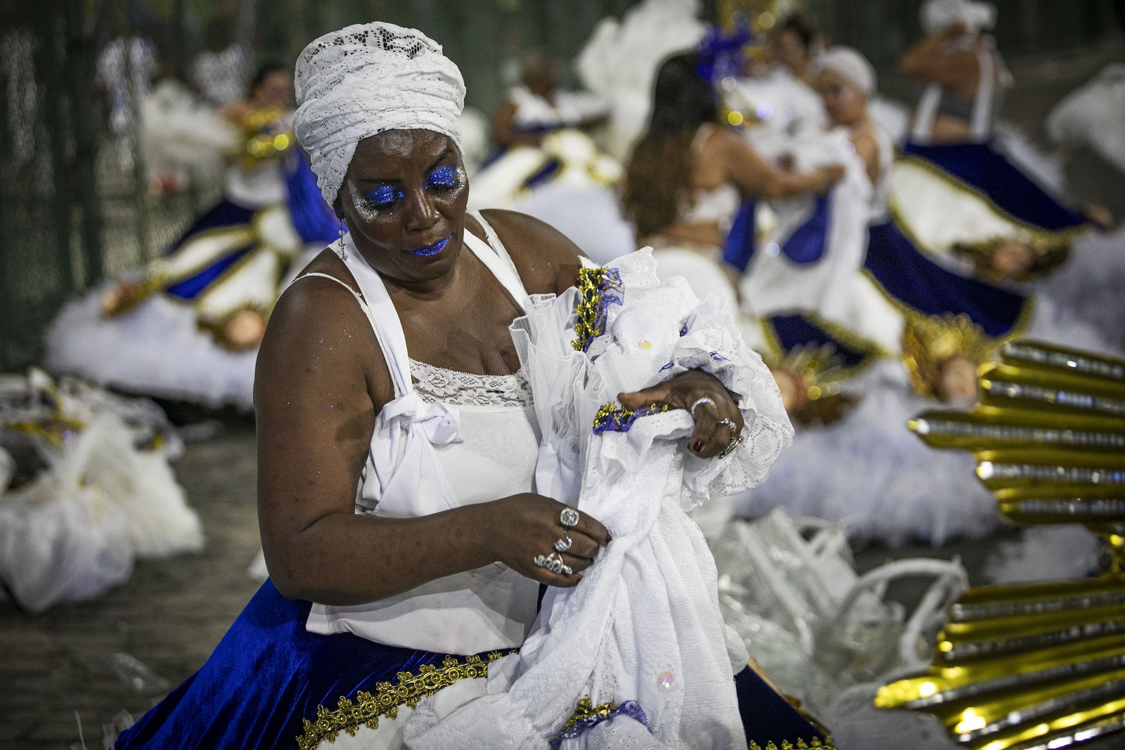 A ala das baianas é uma das mais tradicionais dos desfiles e é obrigatória, por regulamento — Foto: Guito Moreto/Agência O Globo