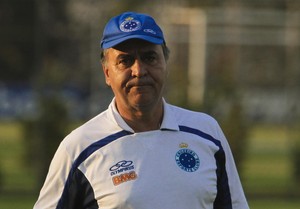 Garoto da base é novidade entre os relacionados do Cruzeiro diante do Flu