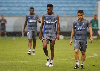 Kannemann elogia Jaílson e prega meta de manter o nível do Grêmio