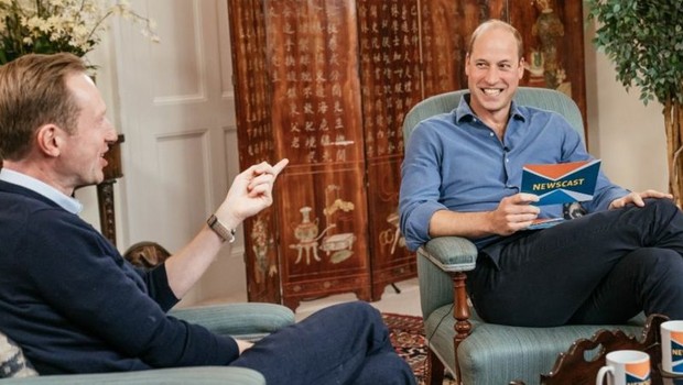 O jornalista Adam Fleming, da BBC, entrevistou o príncipe William para o programa Newscast (Foto: KENSINGTON PALACE via BBC News)