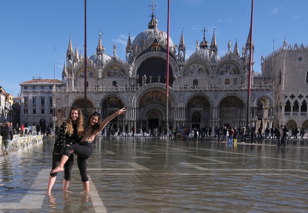 Praça de San Marco debaixo d'água em 5 de novembro de 2021 — Foto: Manuel Silvestri/Reuters