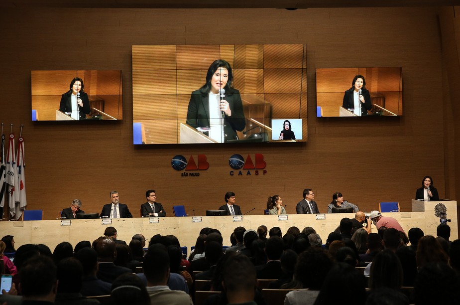 Simone Tebet durante sabatina na OAB-SP