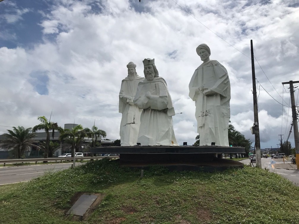 Estátuas dos Reis Magos no pórtico de Natal apresentam desgaste | Rio  Grande do Norte | G1