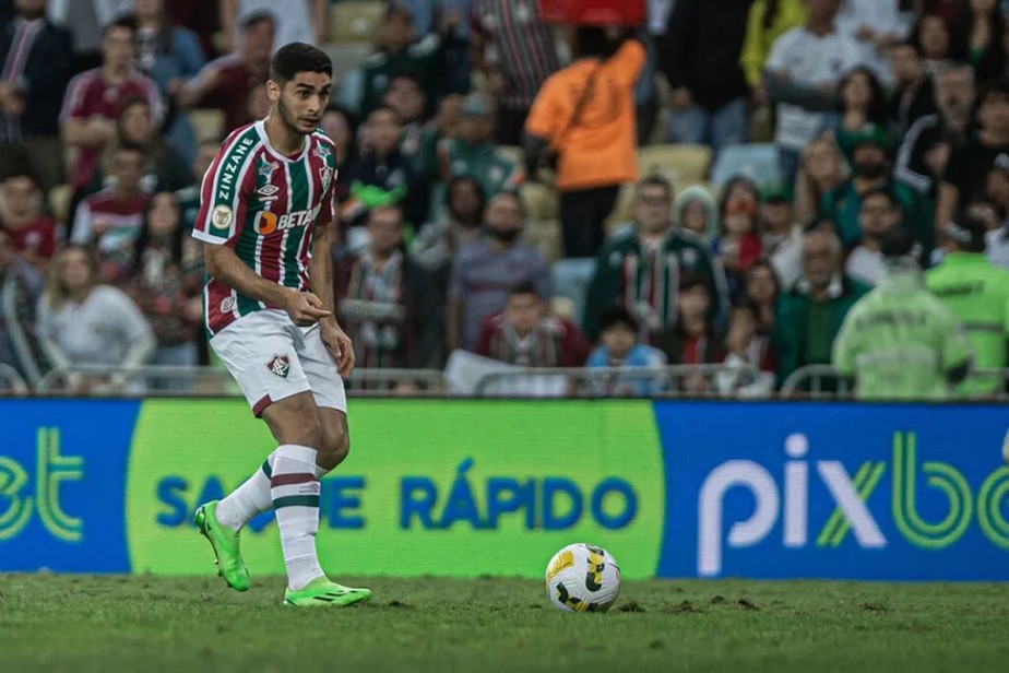 Michel Araújo pelo Fluminense