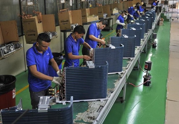 Economía en el Mercosur: presión fiscal, comercio exterior y señales mixtas marcan la jornada del 8 de abril