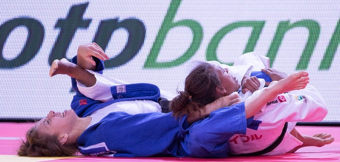 Rafaela Silva x Catherine Beauchemin-Pinard Mundial de Astana judô (Foto: Rafal Burza/CBJ)