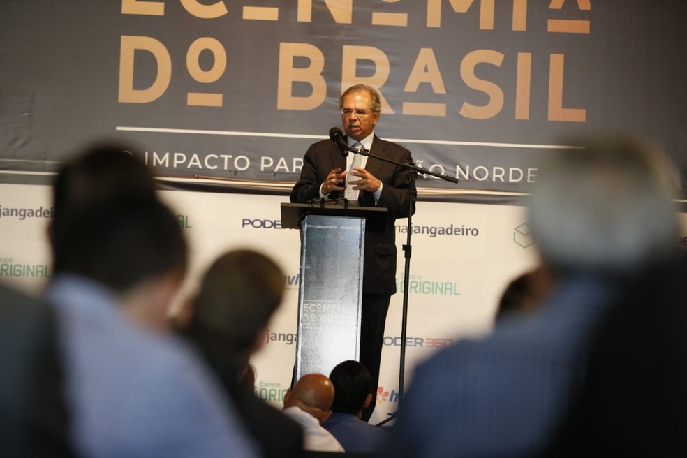 Paulo Guedes em palestra realizada em Fortaleza — Foto: Kid Junior/ SVM