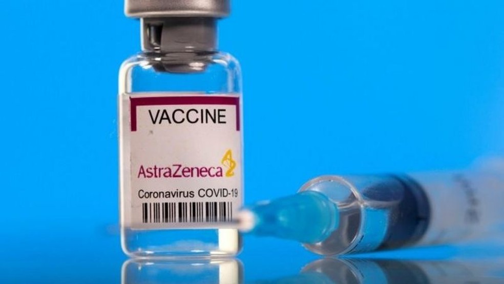Vacina da AstraZeneca — Foto: Reuters/BBC