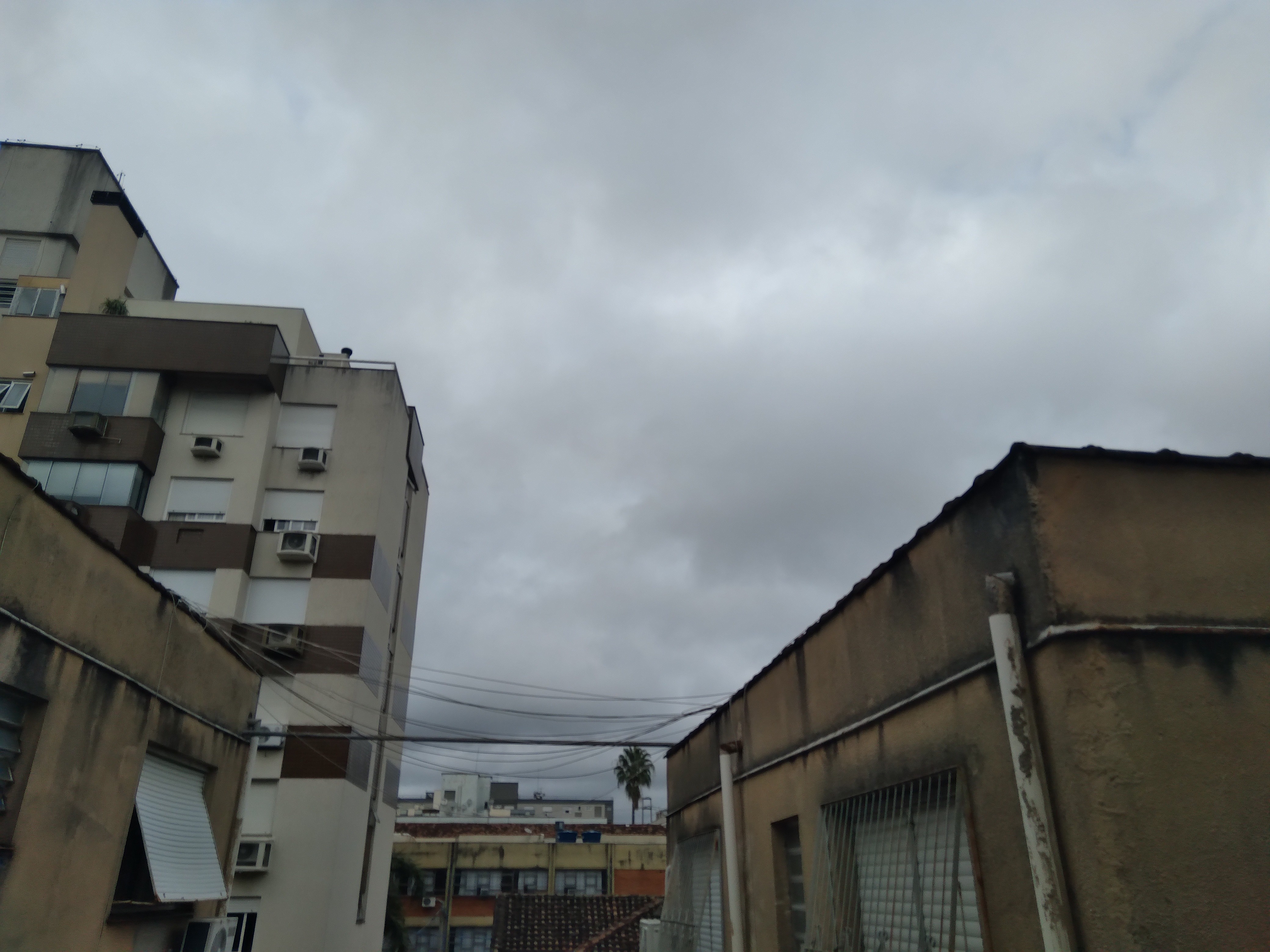 Semana começa com chuva no RS; frente fria chega até o final da semana, dizem meteorologistas