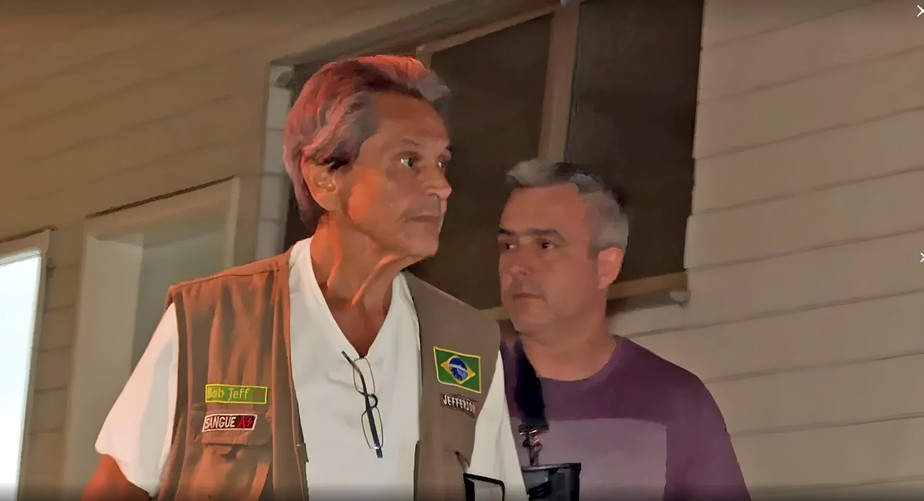 Roberto Jefferson chega ao Rio após ser preso