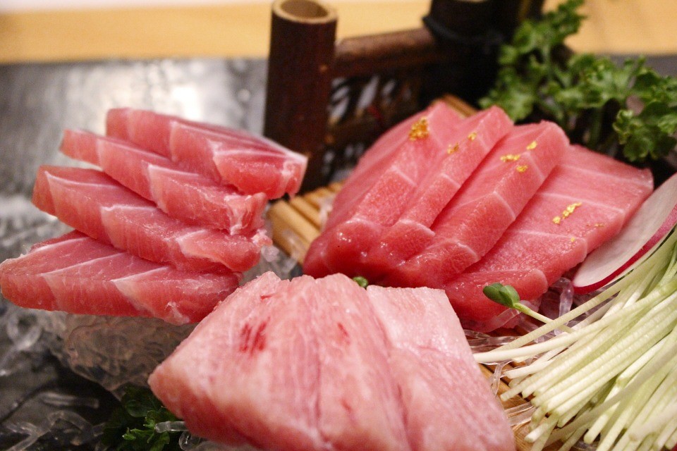 Sashimi de atum: peixe precisa ser congelado para evitar contaminação de bactérias (Foto: Max Pixel/Creative Commons)