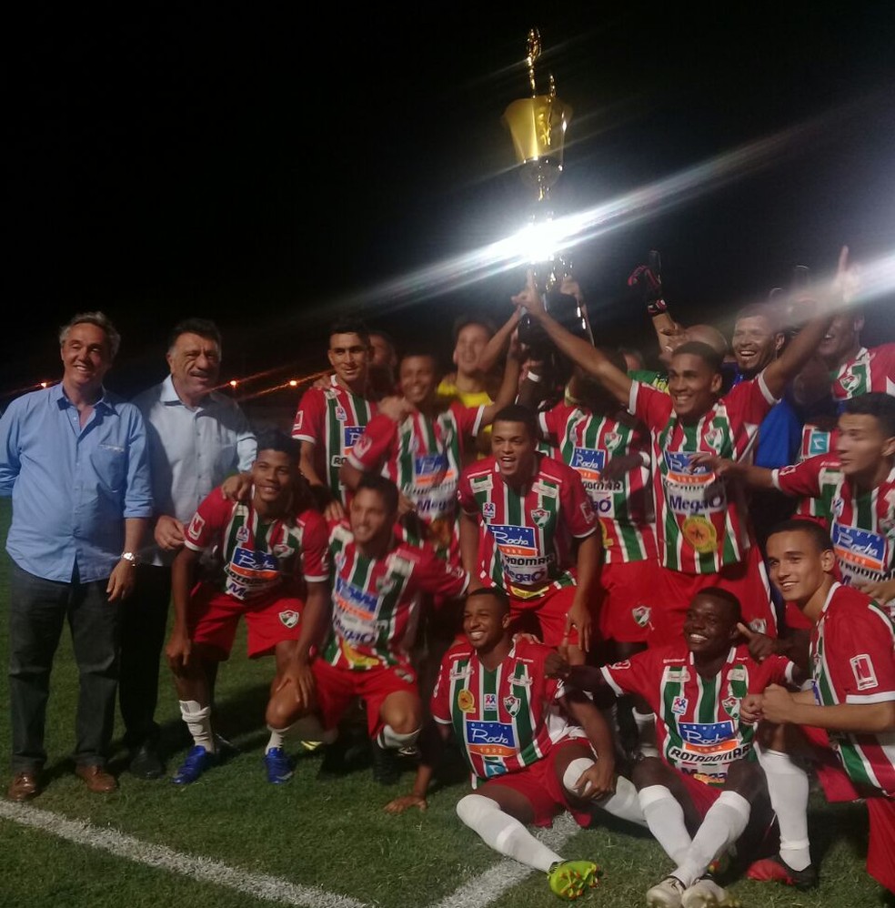Salgueiro conquista a Taça Aderval Araújo Viana (Foto: Divulgação )