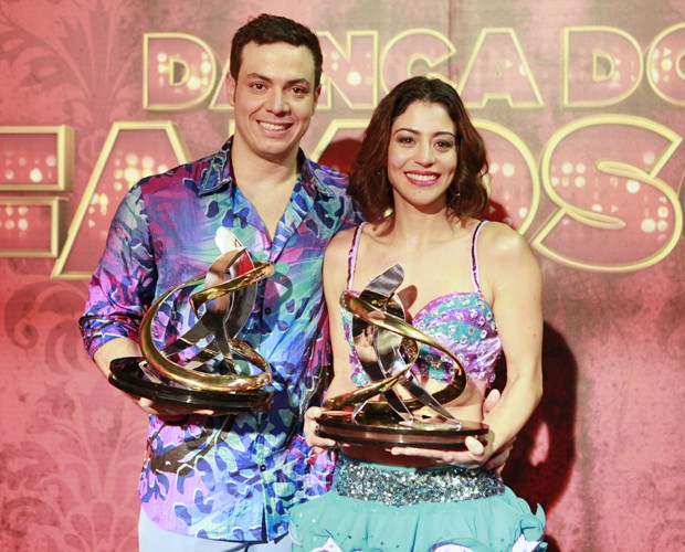 Carol Castro é a campeã do Dança dos Famosos 2013 (Foto: Domingão do Faustão/ TV Globo)