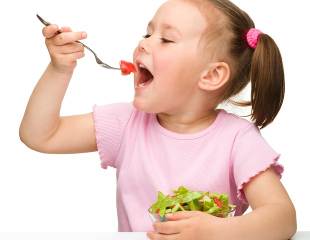 salada; alimentação; criança (Foto: Thinkstock)