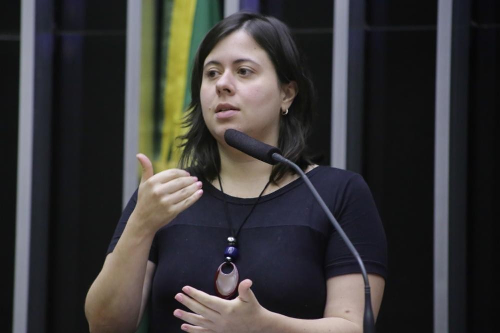 A deputada Sâmia Bonfim (PSOL-SP) é titular da federação formada pela Rede e PSOL. A psolista tem histórico de defesas do movimento social. — Foto: Câmara dos Deputados