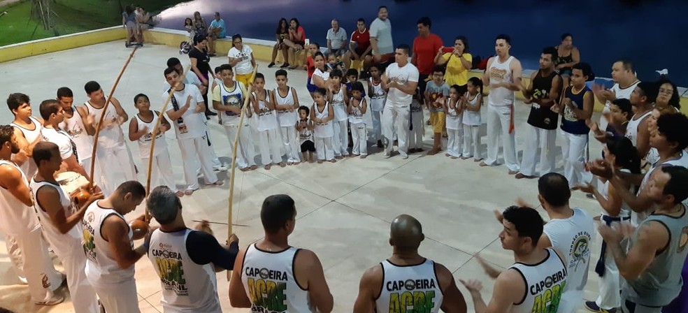 Associação Cultural e Desportiva AcreBrasil Capoeira oferece aulas gratuitas para comunidade — Foto: Mestre Caboquinho/Arquivo pessoal