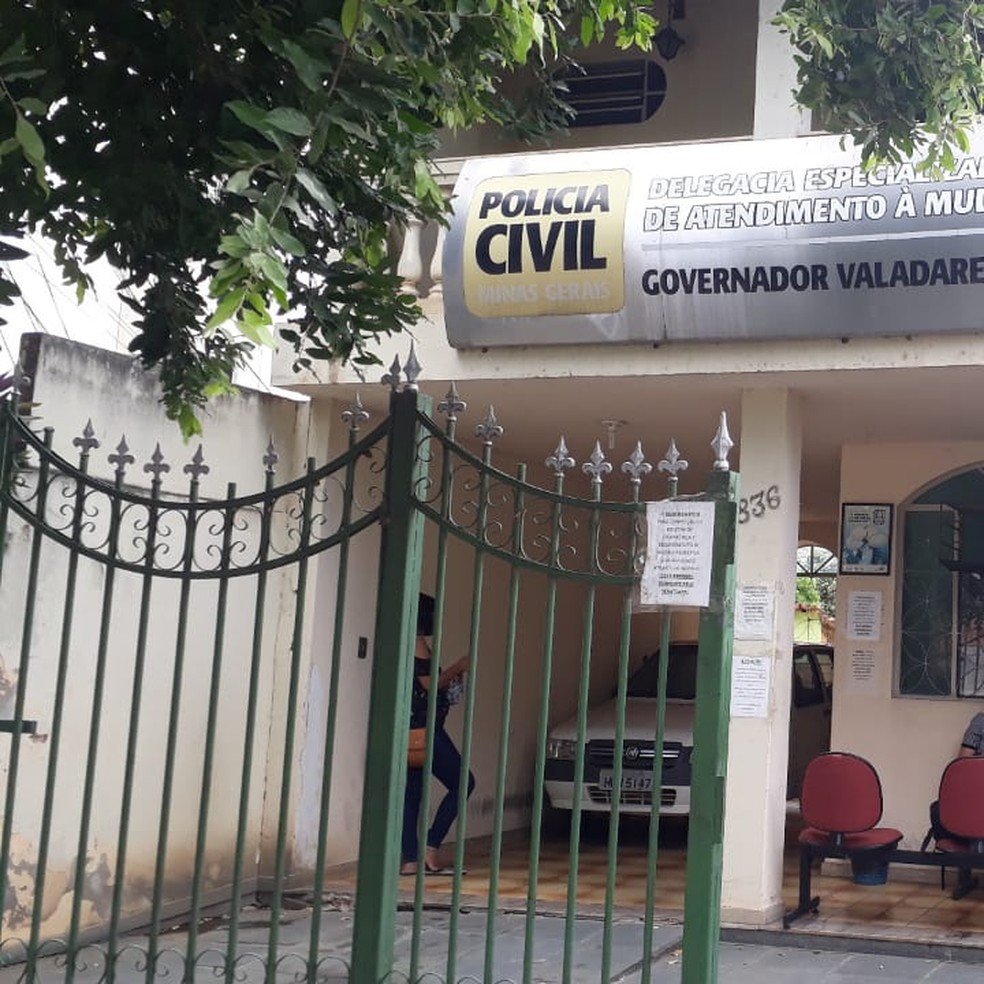Autor foi encaminhado à Delegacia Especializada de Atendimento à Mulher de Governador Valadares — Foto: Samuel Bonicontro