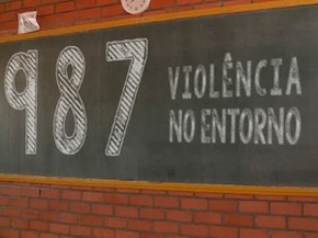 Estudantes afetados pela violência nos arreadores das escolas (Foto: RBS TV/Reprodução)
