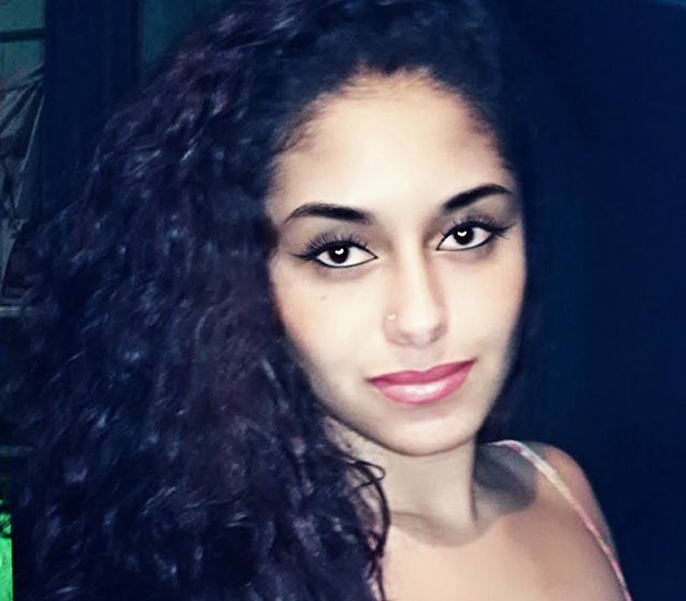 Thainara Aline Oliveira Silva foi morta durante festa no dia 14 de julho (Foto: Facebook/ReproduÃ§Ã£o)