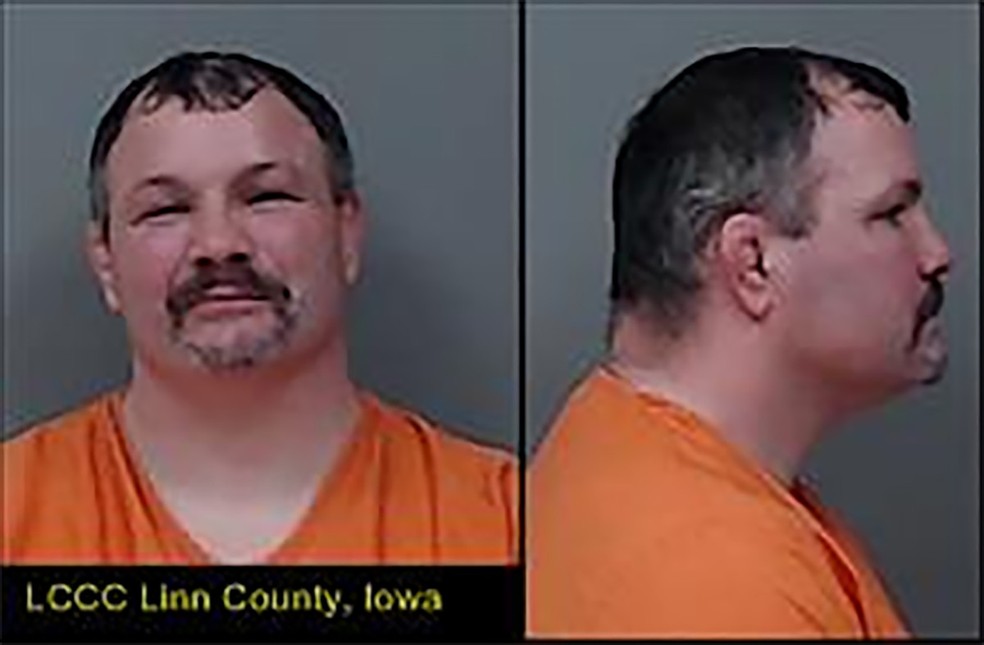 Preso no início de 2021 por pornografia infantil e abuso doméstico, Travis Fulton foi foi encontrado morto em sua cela em Iowa — Foto: Reprodução / Twitter