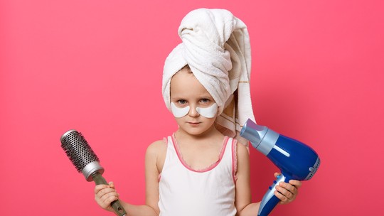 Bebês e crianças podem usar secador de cabelo?