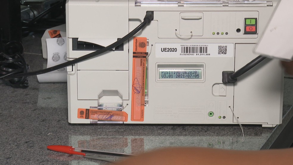Lacração das urnas eleitorais no DF — Foto: TV Globo/Reprodução