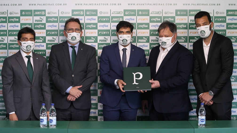 A apresentação de Abel Ferreira na Academia do Palmeiras — Foto: César Grecco / Ag Palmeiras