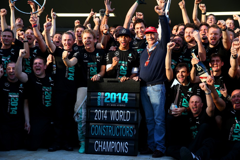 Niki Lauda é presidente não executivo da Mercedes desde 2012 (Foto: Getty Images)