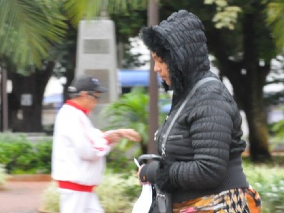Frio chega de mansinho, baixando as temperaturas gradativamente durante a semana.  — Foto: Gustavo Arakaki