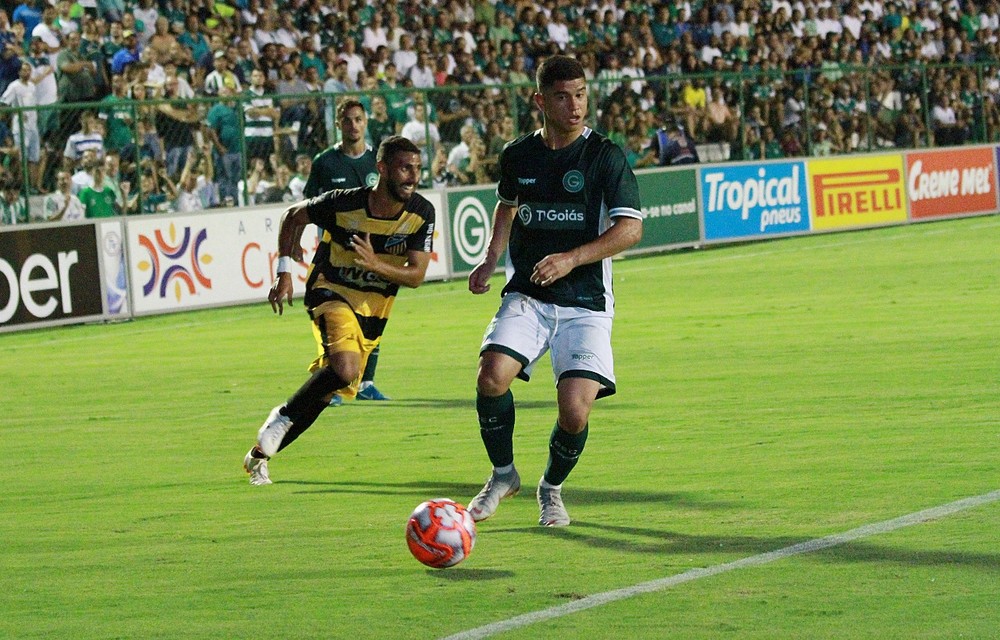 Grêmio abre mão de lateral-direito com grife e acerta contratação de jovem para o sub-23