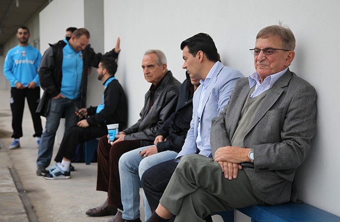 Ídolos, apostas, emergentes... Grêmio não acha perfil e acumula demissões