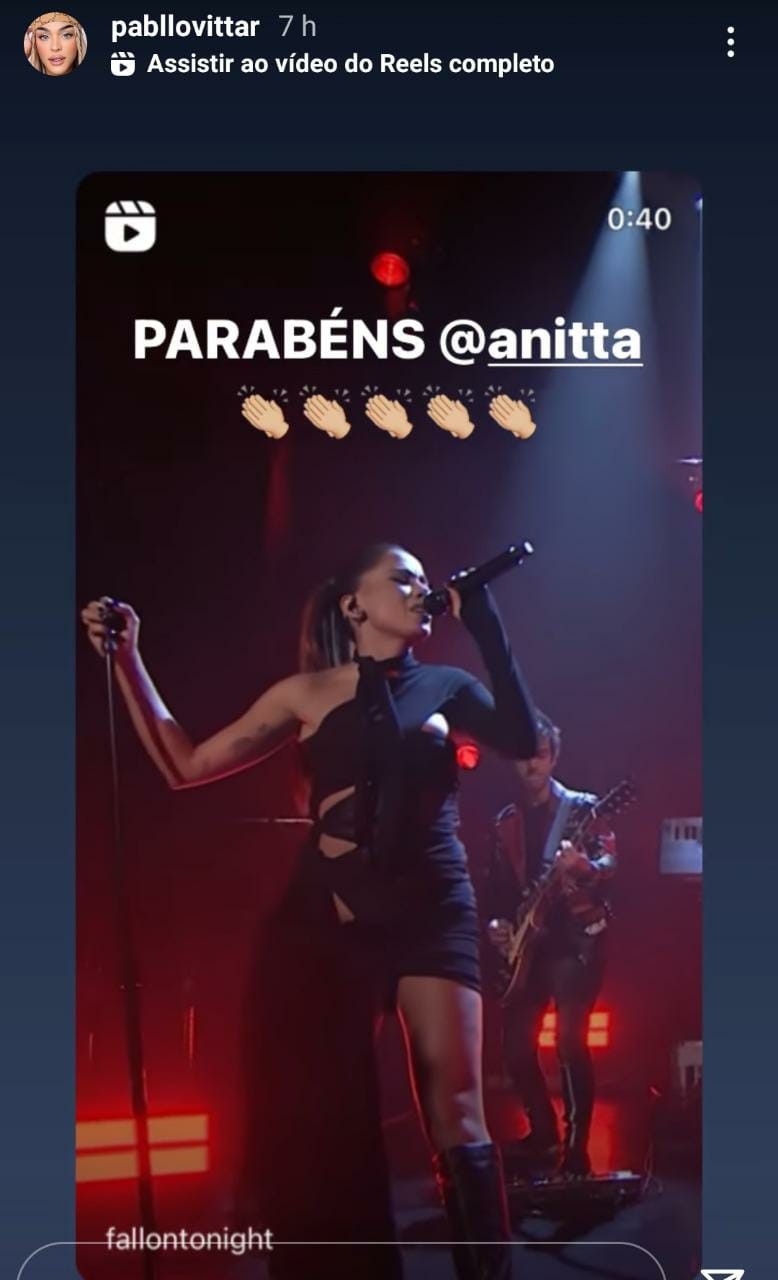 Pabllo Vittar parabeniza Anitta após apresentação no Tonight Show with Jimmy Fallon (Foto: Reprodução/Instagram)