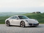 Porsche 911 ganha edição especial de 50 anos de história