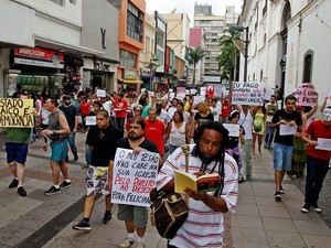 Manifestação no Largo da Catebral, em Campinas, SP. (Foto: Uéber Rosário/Futura Press/Estadão Conteúdo)