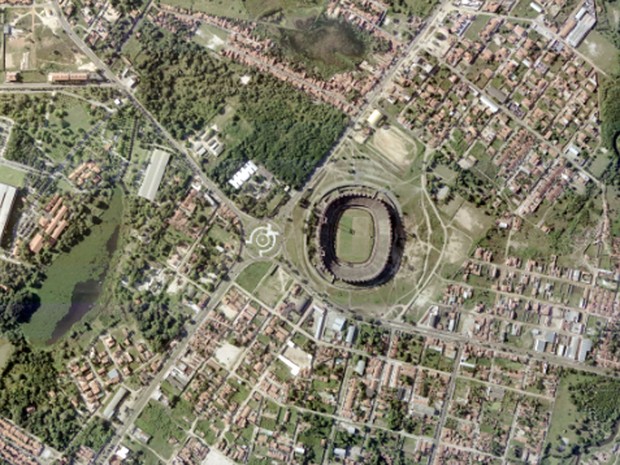 Estádio Castelão, em Fortaleza, em foto feita em 2001 (Foto: Base Aerofotogrametria)