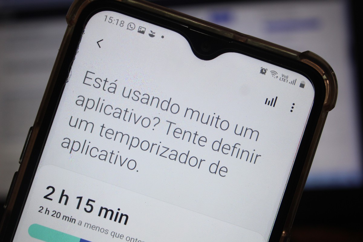 Como tirar o 'vício' do celular? 7 dicas para você usar menos o smartphone