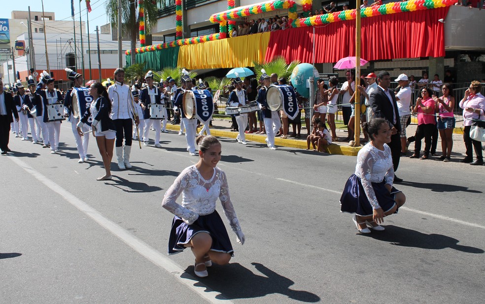 Desfile CÃ­vico de aniversÃ¡rio de Petrolina, PE â Foto: Amanda Franco/ G1