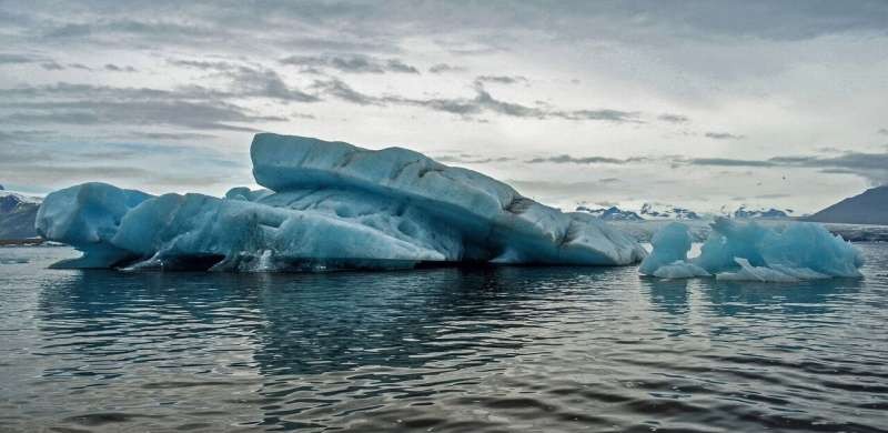 Imagem de um bloco de gelo no Ártico (Foto: pixabay )
