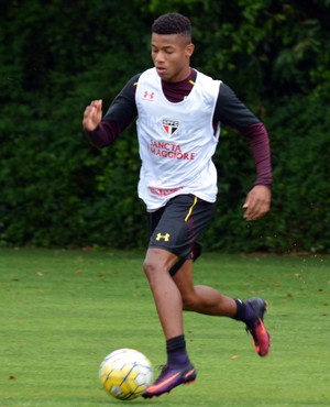 Neres pode igualar marca de Kaká, Chulapa e Tardelli