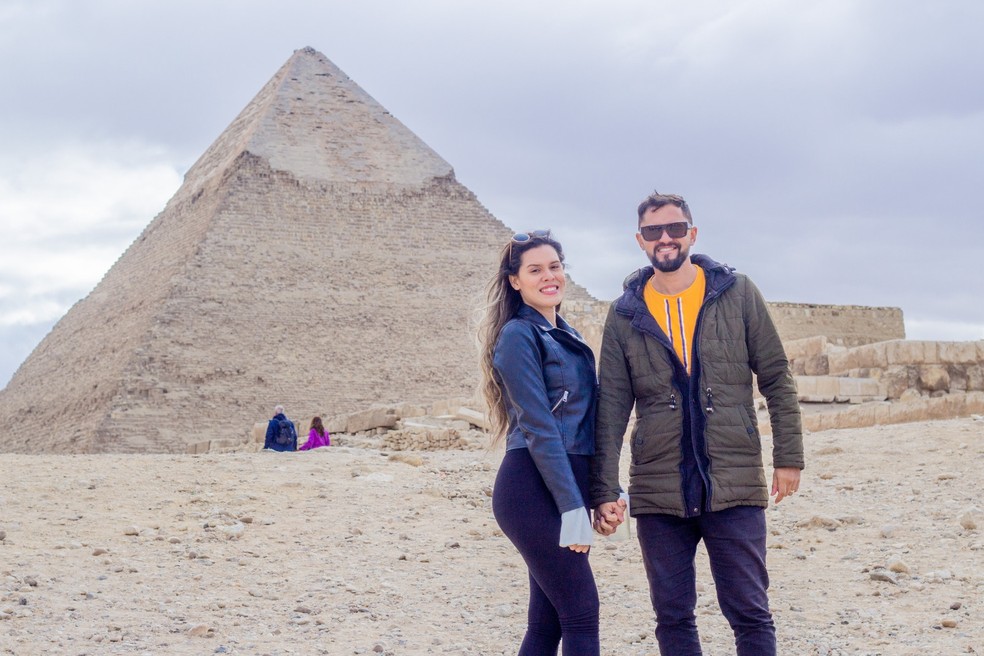 Casal potiguar visitou mais de 100 países em um ano — Foto: Cedida