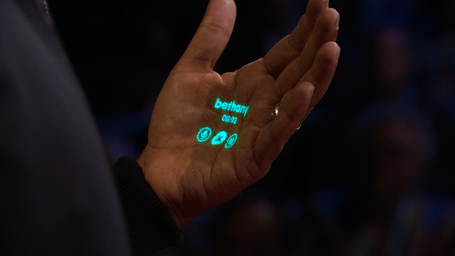 Protótipo da Humane projeta imagem na palma da mão do usuário