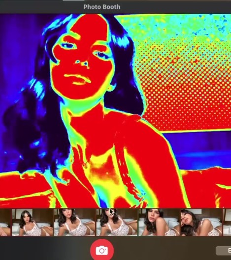 Bruna Marquezine gravou vídeo só de lingerie (Foto: Reprodução)