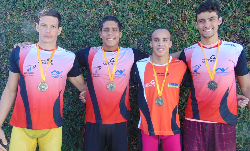 Equipe masculina de Prudente foi ouro nos 4x100m medley (Foto: Marcos Chicalé / Semepp, Divulgação)
