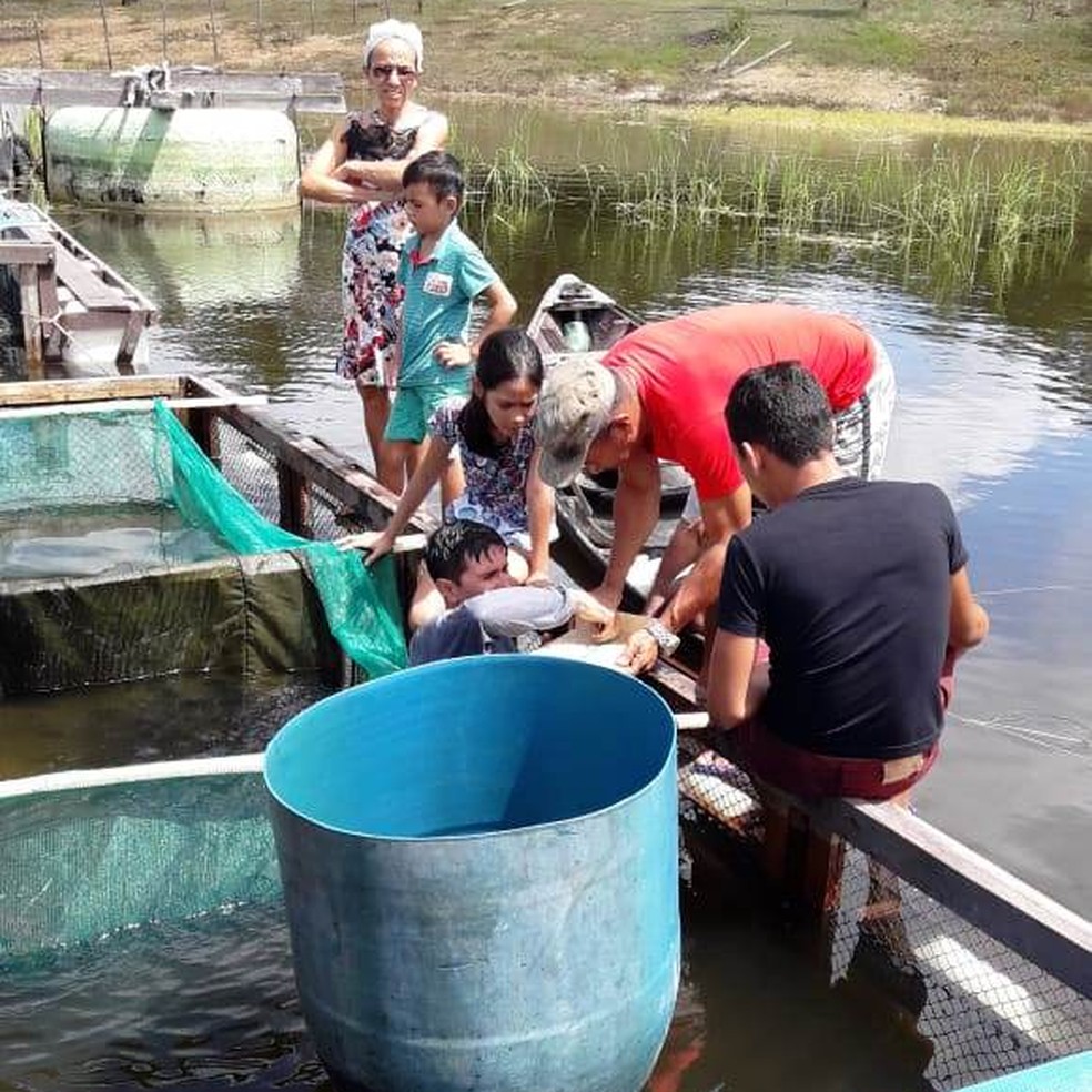 13 anos na piscicultura, Francisca Gomes da Silva, “Vovó Chiquinha”, da comunidade do Acapuzinho teve experiências iniciais frustrantes na criação de peixes — Foto: Ascom/Divulgação