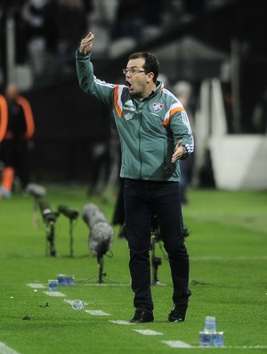 enderson moreira jogo corinthians (Foto: Marcos Ríboli)