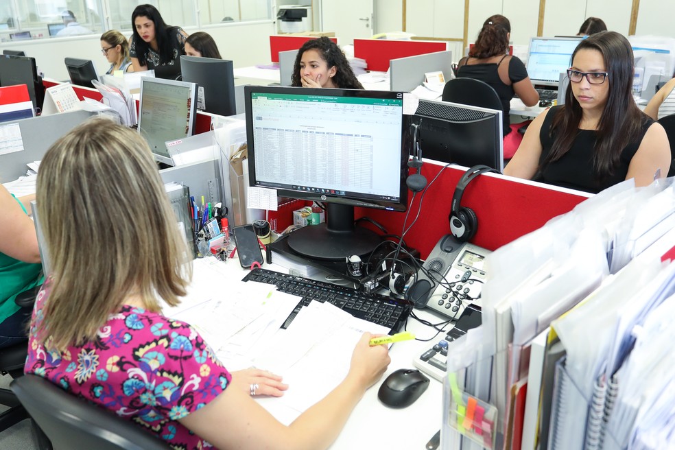 Na Brasoftware, 14 dos 220 funcionários estão envolvidos na burocracia tributária, e duas auditorias externas assessoram a equipe (Foto: Celso Oliveira/G1)