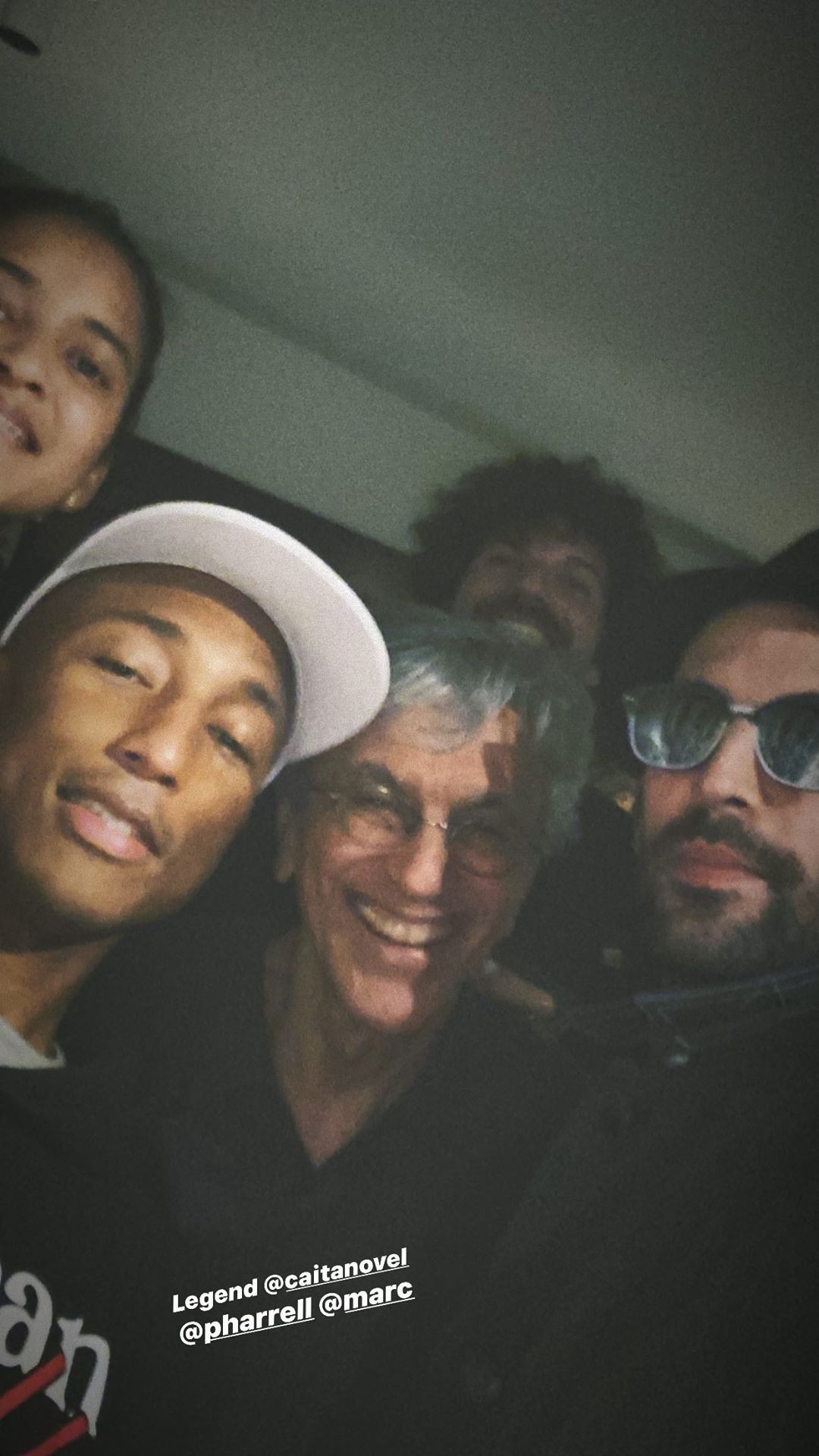 Pharrell Williams com Caetano Veloso (Foto: Reprodução/Instagram)