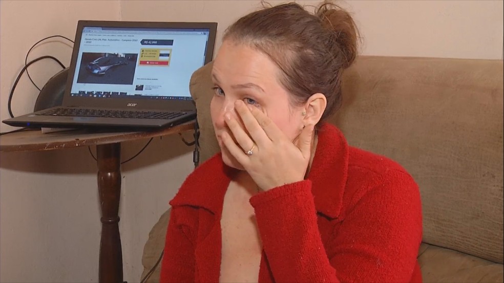 Priscila Oliveira conta que ficou desesperada quando descobriu que se tratava de um golpe (Foto: Reprodução/TV TEM)