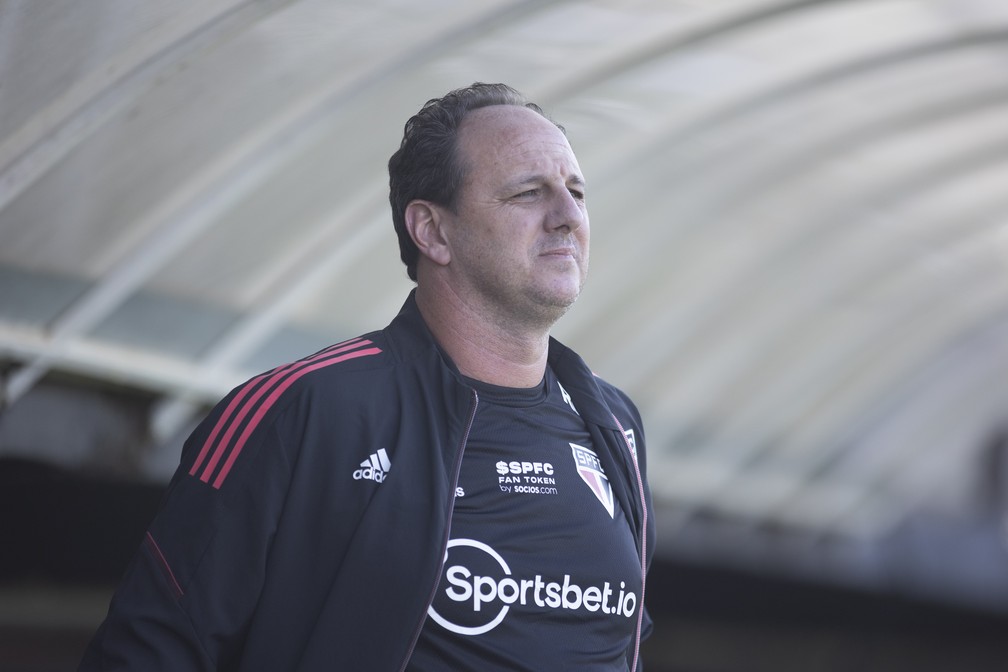 Rogério Ceni em Bragantino x São Paulo — Foto: Diogo Reis/AGIF