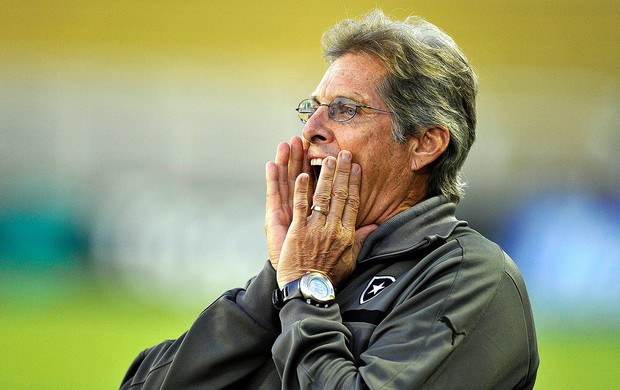 Oswaldo de Oliveira jogo Botafogo Volta Redona (Foto: Fabio Castro / Agif)